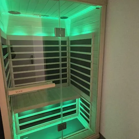 Gemuetliche 4-6 Personen In Traumlage Mit Sauna *
